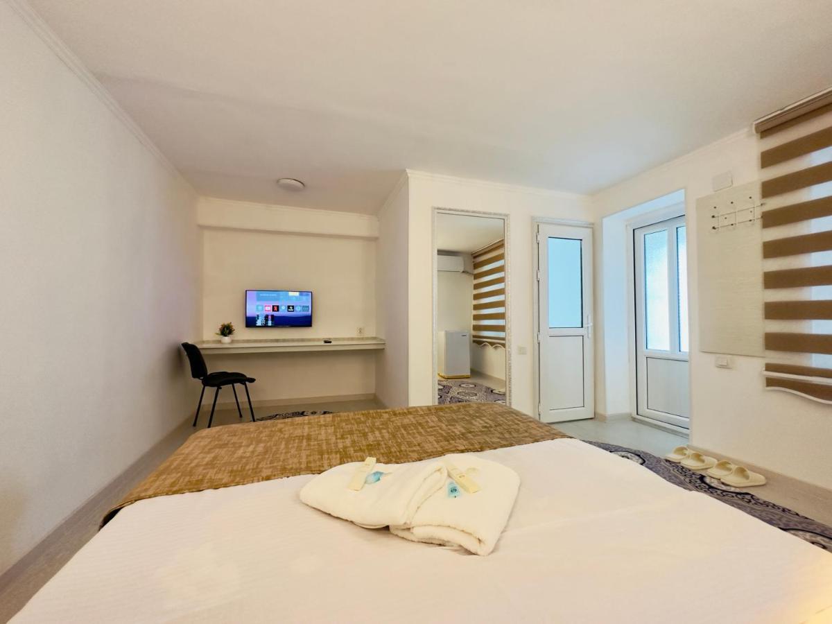 Abs Guest House Osh Buitenkant foto